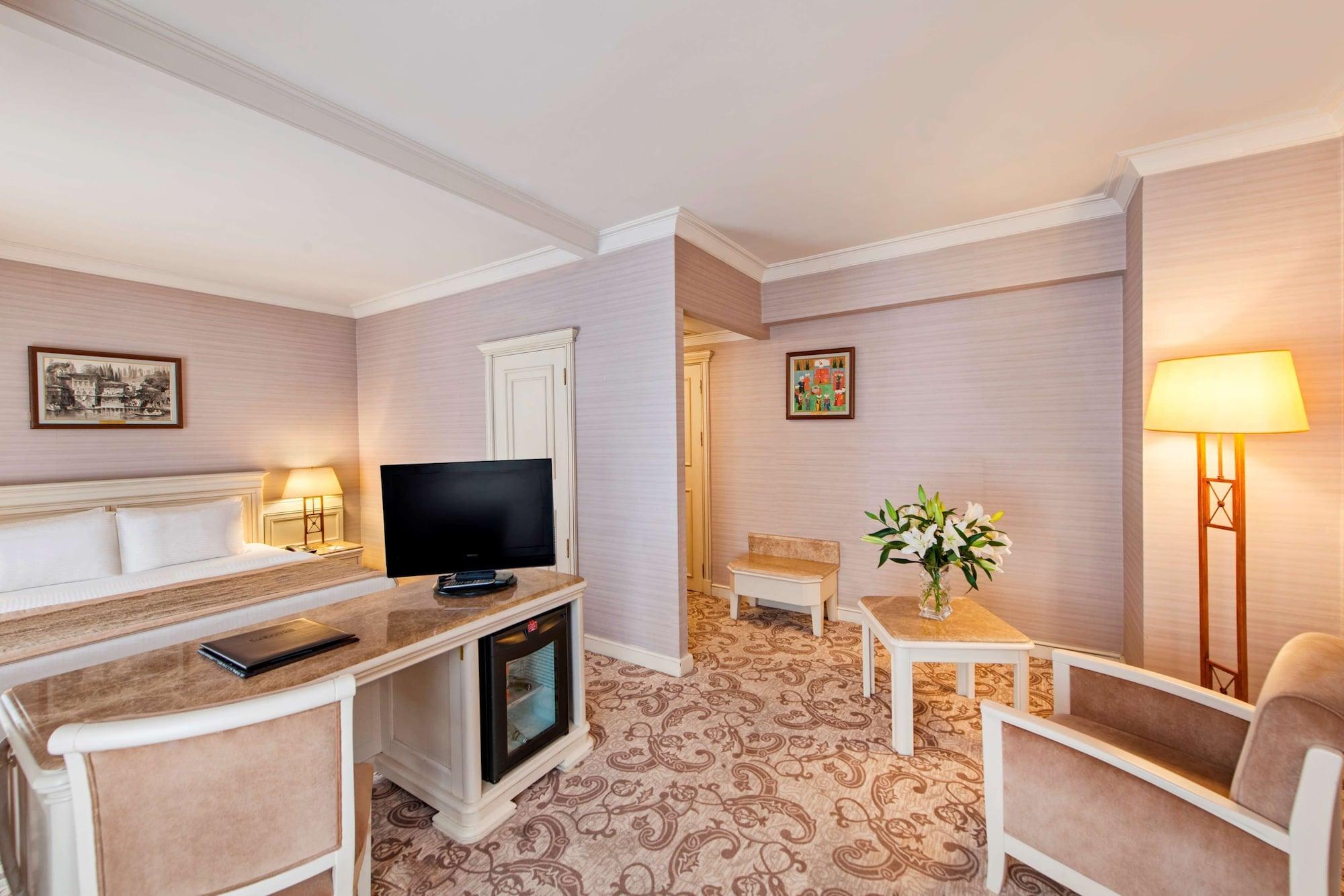 Elite World Comfy Istanbul Taksim Hotel Exterior photo