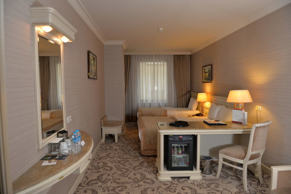 Elite World Comfy Istanbul Taksim Hotel Exterior photo